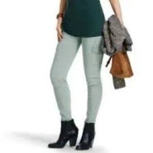 CAbi 3048 Cargo Pants Womens 6 Sage Green Celadon Stretch Cargo (30x29)